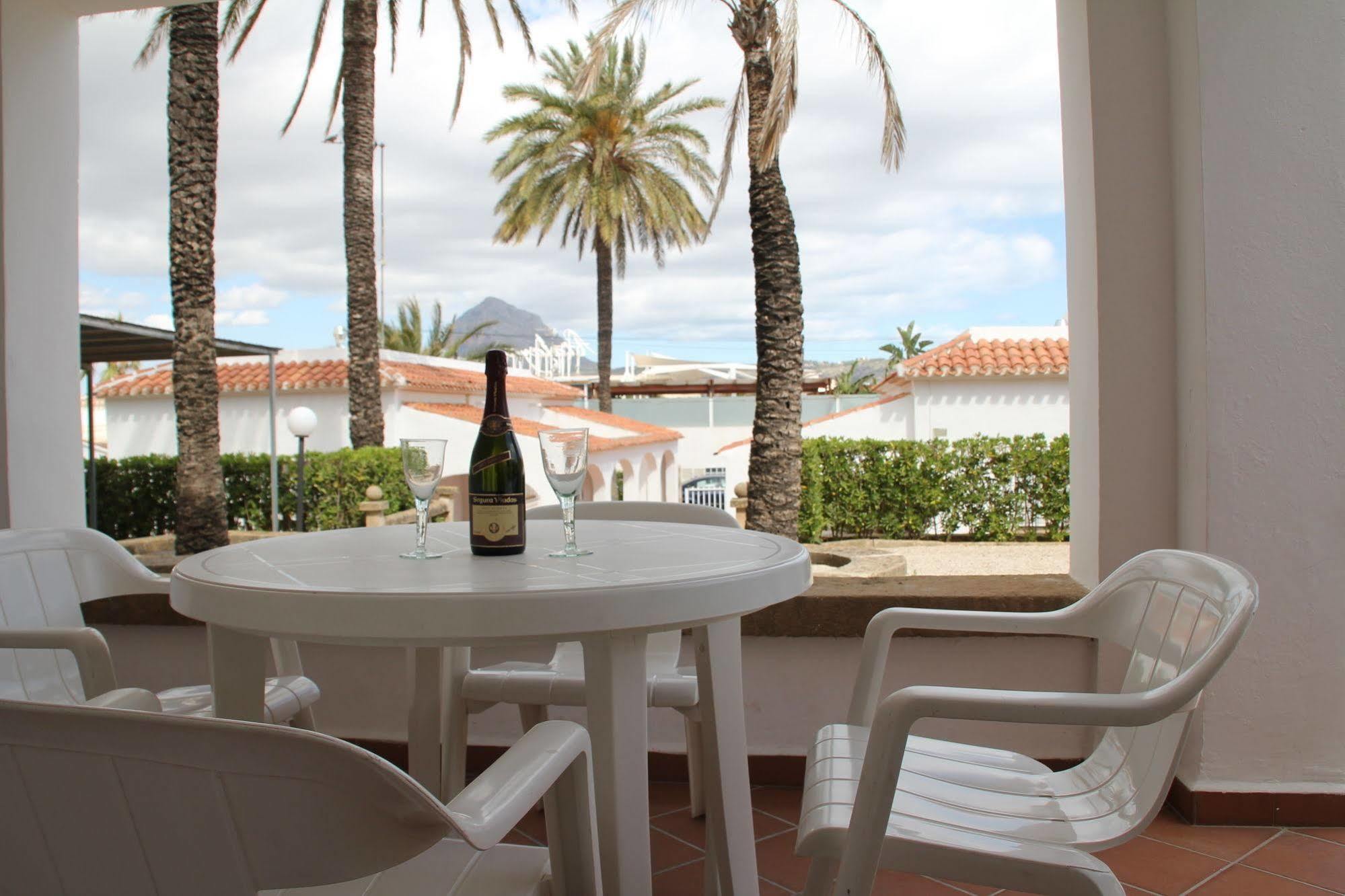 מלון Jávea Bungalows El Arenal מראה חיצוני תמונה