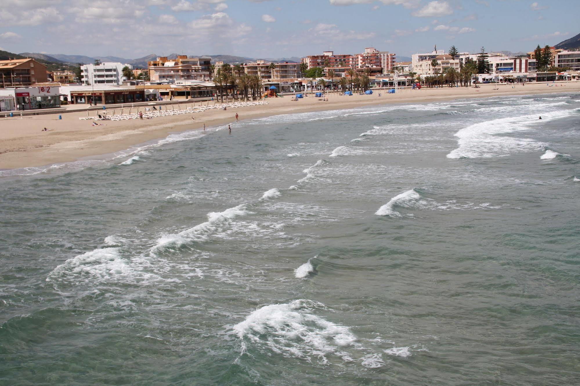 מלון Jávea Bungalows El Arenal מראה חיצוני תמונה